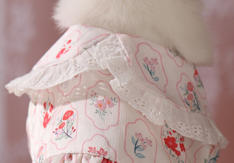 Cute summer pet cat dress in vintage style with floral print and lace trim.